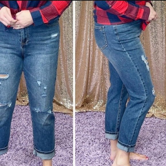 Grace & Lace Not Your Mom's Jeans - Picture 4 of 7